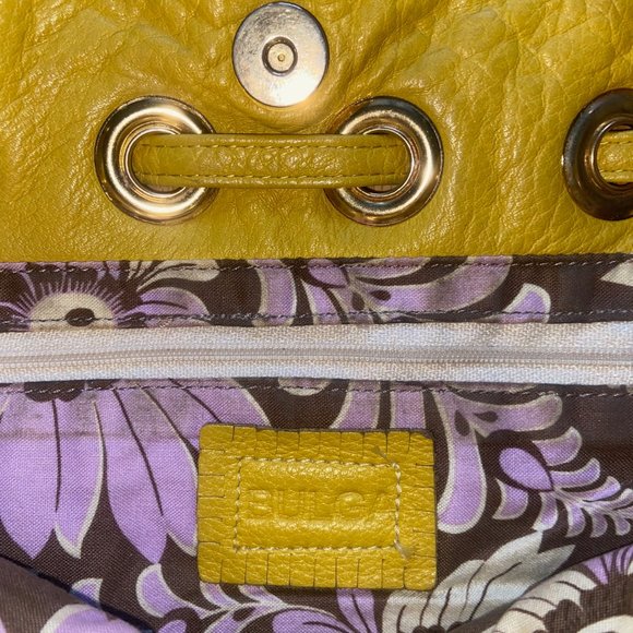 BULGA Small Studded Tassle Yellow Leather Bag Excellent Condition - Picture 4 of 8